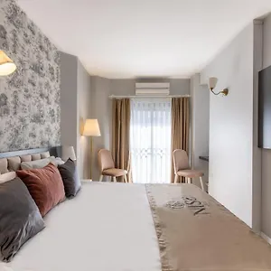 Hotel Niss Lara